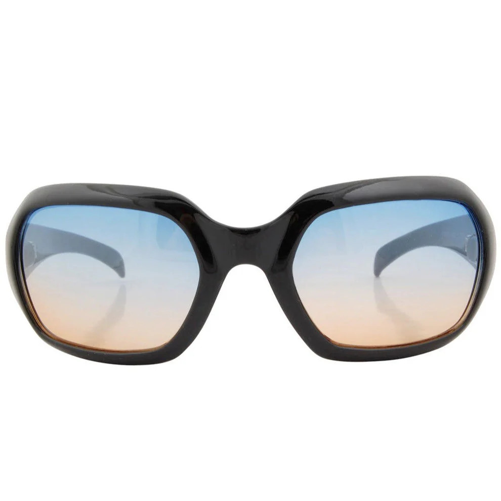 Elegant Horizons Enhance Your Wardrobe with Stylish Glasses