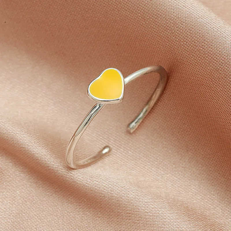 Heart Charm Minimalist Ring