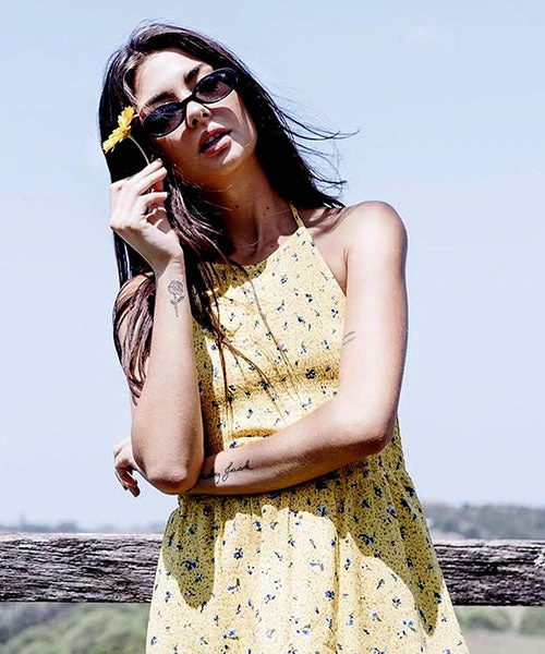 Refined Fusion Fashion Eyewear That Embodies Modern Versatility